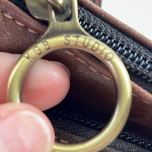 KGB Brown Vegan should bag with patchwork detail - Picture 5 of 10